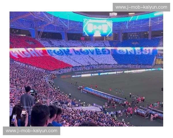 蓝色德比夜：申花与华夏的绿茵交响曲